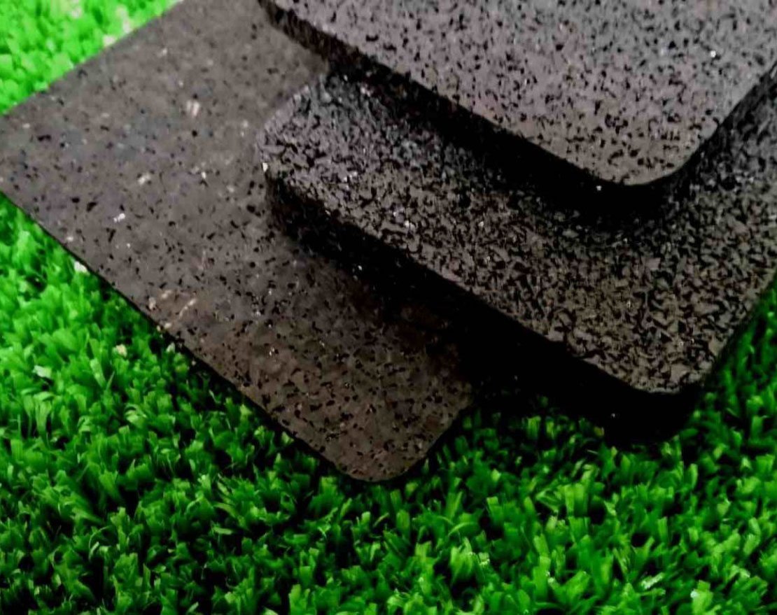 Подложка из черной крошки TORUDA с укладкой - вид 4